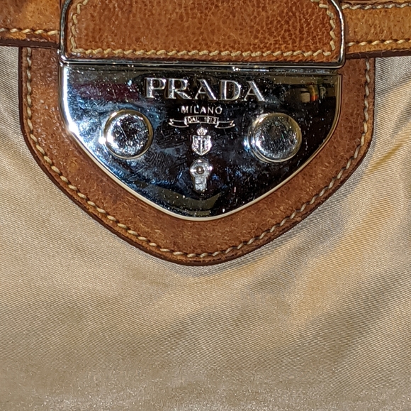 ❇️Prada❇️. 🛑 SOLD 🛑 - Picture 5 of 12